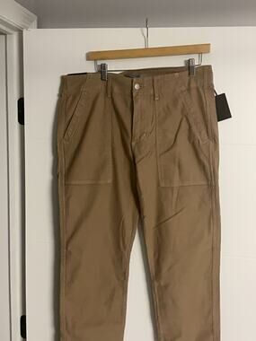 New Authentic Joe's Cargo Pants The Brixton Men's Regular 34x32